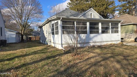 Tiny photo for 226 Curtis Avenue, Bowling Green, OH 43402 (MLS # 10004479)
