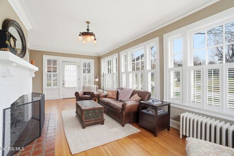 Tiny photo for 2006 Mount Vernon Avenue, Toledo, OH 43607 (MLS # 10005739)