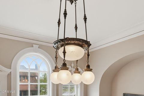 Tiny photo for 2006 Mount Vernon Avenue, Toledo, OH 43607 (MLS # 10005739)