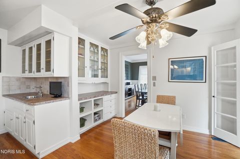 Tiny photo for 2006 Mount Vernon Avenue, Toledo, OH 43607 (MLS # 10005739)