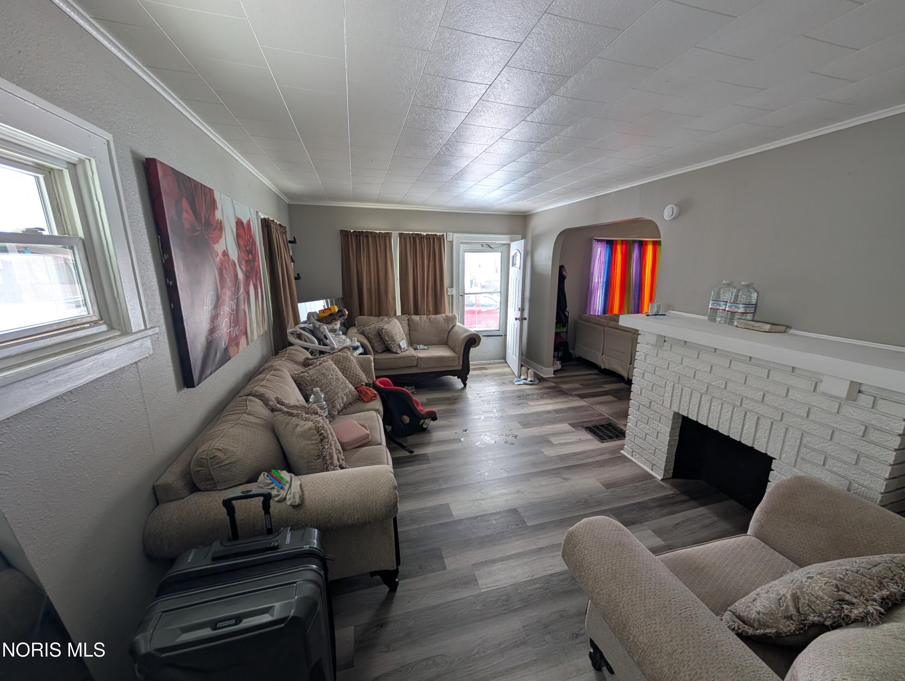 4037 Packard Road