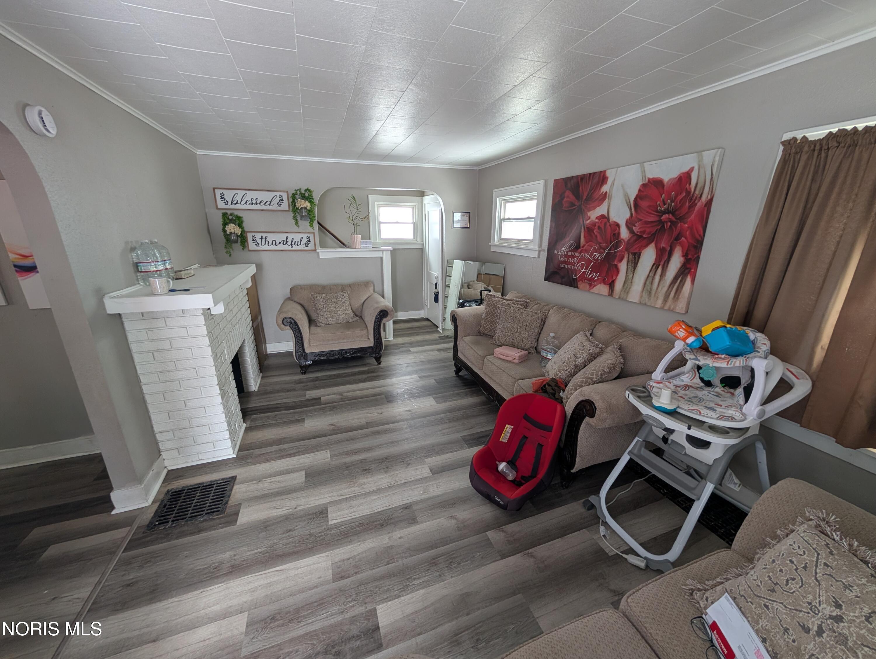 4037 Packard Road