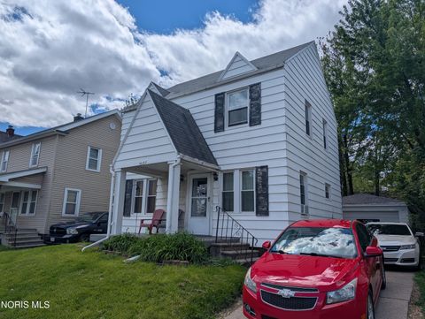 Tiny photo for 4037 Packard Road, Toledo, OH 43612 (MLS # 10007783)