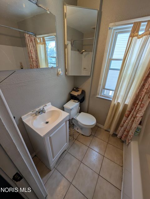Tiny photo for 4037 Packard Road, Toledo, OH 43612 (MLS # 10007783)