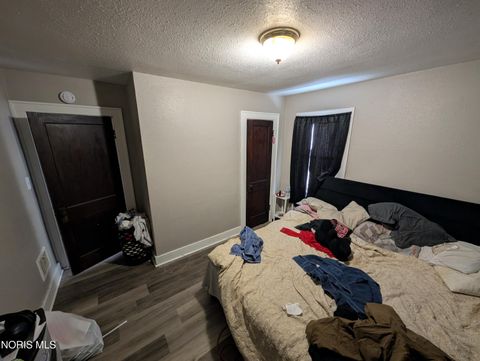 Tiny photo for 4037 Packard Road, Toledo, OH 43612 (MLS # 10007783)