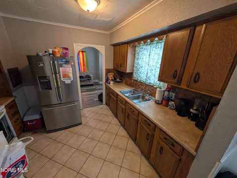 Tiny photo for 4037 Packard Road, Toledo, OH 43612 (MLS # 10007783)