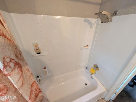Tiny photo for 4037 Packard Road, Toledo, OH 43612 (MLS # 10007783)