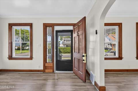 Tiny photo for 2004 Calumet Avenue, Toledo, OH 43607 (MLS # 10012339)