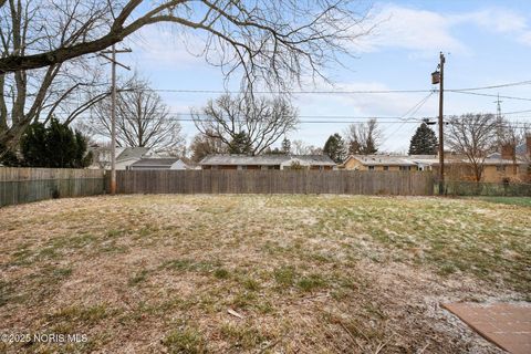 Tiny photo for 1978 Sunnylawn Drive, Toledo, OH 43614 (MLS # 10002485)