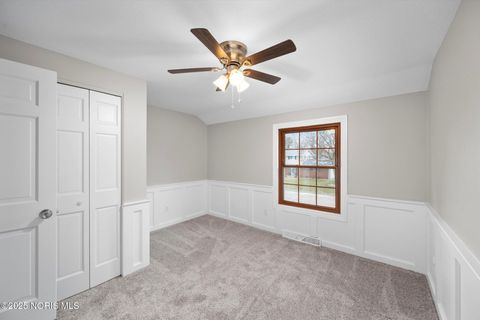 Tiny photo for 1978 Sunnylawn Drive, Toledo, OH 43614 (MLS # 10002485)