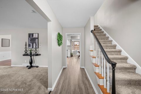 Tiny photo for 1978 Sunnylawn Drive, Toledo, OH 43614 (MLS # 10002485)