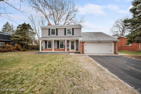 Photo of 1978 Sunnylawn Drive, Toledo, OH 43614 (MLS # 10002485)