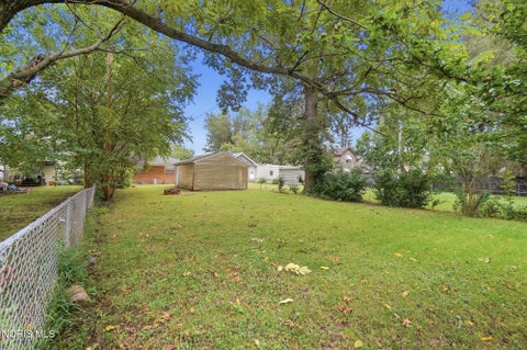 Tiny photo for 4917 Bowser Drive, Toledo, OH 43613 (MLS # 10013795)