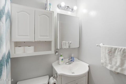 Tiny photo for 4917 Bowser Drive, Toledo, OH 43613 (MLS # 10013795)