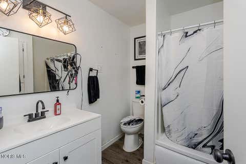 Tiny photo for 931 Harrow Road, Toledo, OH 43615 (MLS # 10010386)