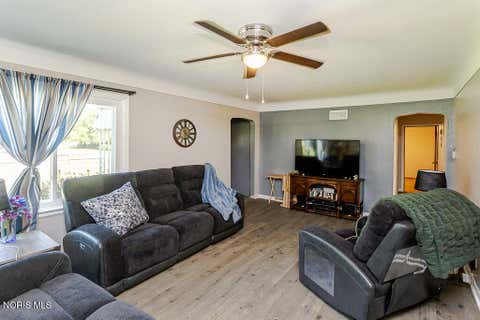 Tiny photo for 931 Harrow Road, Toledo, OH 43615 (MLS # 10010386)