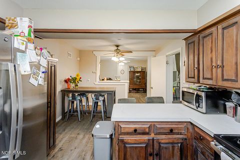 Tiny photo for 931 Harrow Road, Toledo, OH 43615 (MLS # 10010386)
