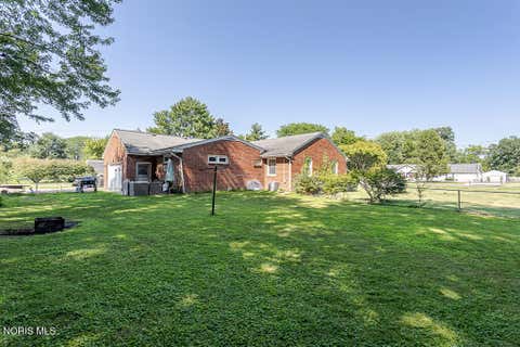 Tiny photo for 931 Harrow Road, Toledo, OH 43615 (MLS # 10010386)