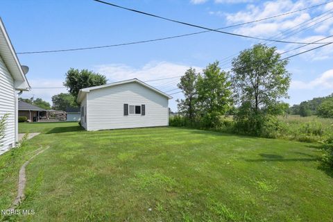 Tiny photo for 117 Tyler Drive, Walbridge, OH 43465 (MLS # 10010845)