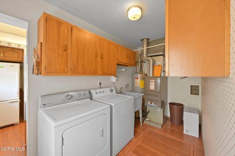 Tiny photo for 117 Tyler Drive, Walbridge, OH 43465 (MLS # 10010845)