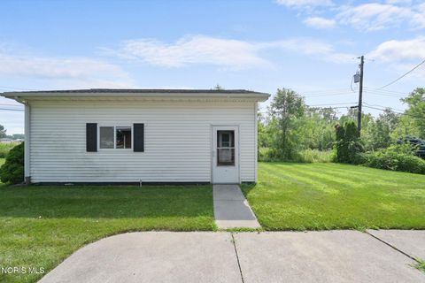 Tiny photo for 117 Tyler Drive, Walbridge, OH 43465 (MLS # 10010845)