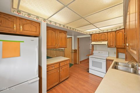 Tiny photo for 117 Tyler Drive, Walbridge, OH 43465 (MLS # 10010845)