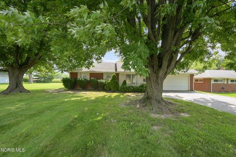 Tiny photo for 117 Tyler Drive, Walbridge, OH 43465 (MLS # 10010845)