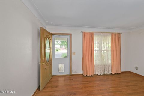 Tiny photo for 117 Tyler Drive, Walbridge, OH 43465 (MLS # 10010845)