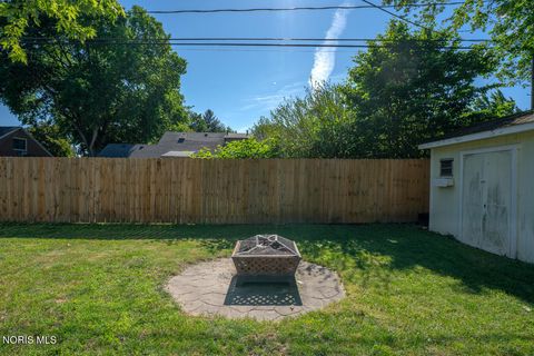 Tiny photo for 2930 Wicklow Road, Toledo, OH 43606 (MLS # 10009239)