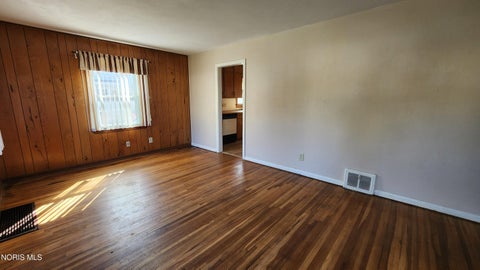 Tiny photo for 1133 Holgate Avenue, Maumee, OH 43537 (MLS # 10013616)