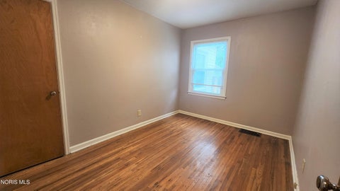 Tiny photo for 1133 Holgate Avenue, Maumee, OH 43537 (MLS # 10013616)
