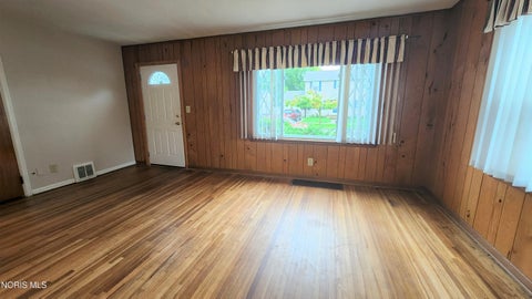 Tiny photo for 1133 Holgate Avenue, Maumee, OH 43537 (MLS # 10013616)