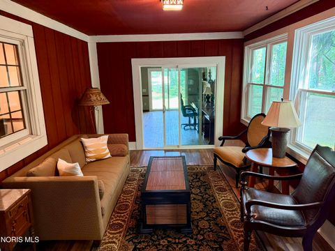 Tiny photo for 653 S Main Street, Swanton, OH 43558 (MLS # 10008947)