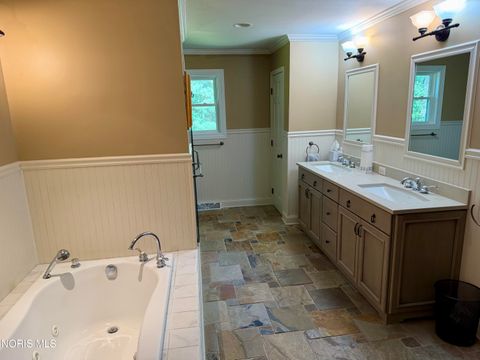 Tiny photo for 653 S Main Street, Swanton, OH 43558 (MLS # 10008947)