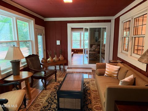 Tiny photo for 653 S Main Street, Swanton, OH 43558 (MLS # 10008947)
