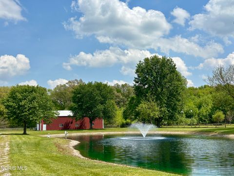 Tiny photo for 653 S Main Street, Swanton, OH 43558 (MLS # 10008947)