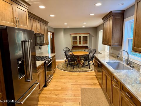 Tiny photo for 653 S Main Street, Swanton, OH 43558 (MLS # 10008947)