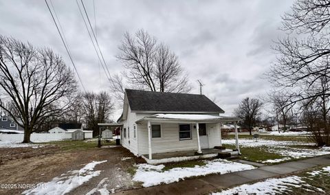 Photo of 220 Church Street, Hamler, OH 43524 (MLS # 10002234)