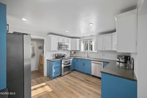 Tiny photo for 644 Cherry Street, Findlay, OH 45840 (MLS # 10012408)