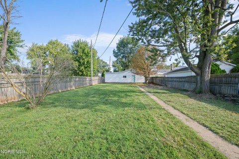 Tiny photo for 644 Cherry Street, Findlay, OH 45840 (MLS # 10012408)