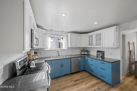 Tiny photo for 644 Cherry Street, Findlay, OH 45840 (MLS # 10012408)