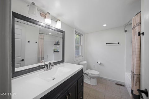 Tiny photo for 644 Cherry Street, Findlay, OH 45840 (MLS # 10012408)