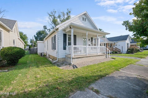 Tiny photo for 644 Cherry Street, Findlay, OH 45840 (MLS # 10012408)