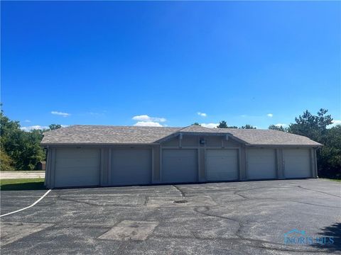 Tiny photo for 5615 Baronswood Circle #105, Toledo, OH 43615 (MLS # 10006707)