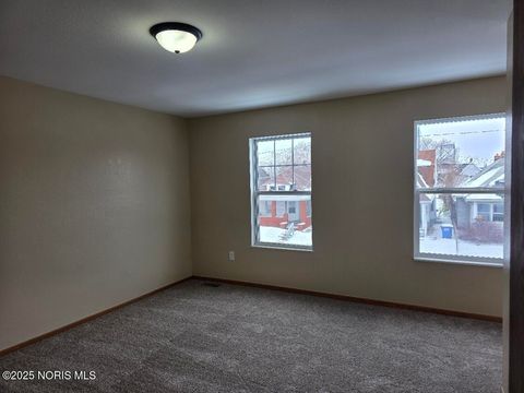 Tiny photo for 503 Utah Street, Toledo, OH 43605 (MLS # 10002132)