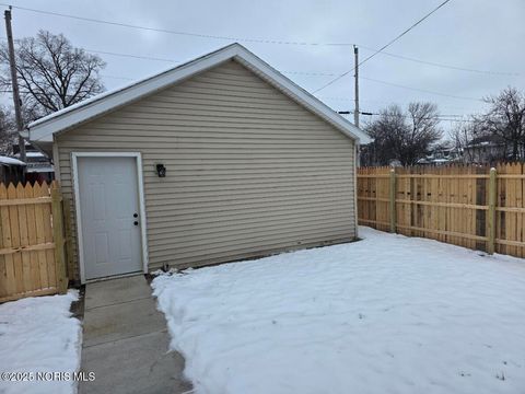 Tiny photo for 503 Utah Street, Toledo, OH 43605 (MLS # 10002132)
