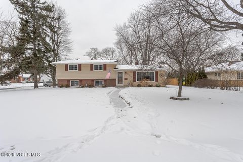 Photo of 4727 Clover Lane, Toledo, OH 43623 (MLS # 10003579)