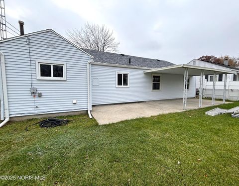 Tiny photo for 649 Midfield Drive, Maumee, OH 43537 (MLS # 10001682)