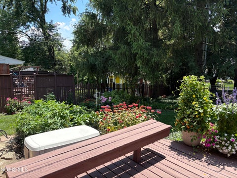 Tiny photo for 129 Woodley Terrace, Findlay, OH 45840 (MLS # 10012103)