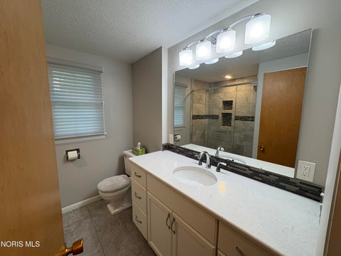Tiny photo for 129 Woodley Terrace, Findlay, OH 45840 (MLS # 10012103)